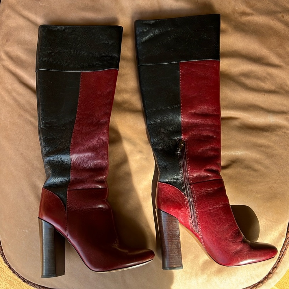 Tory Burch Two Toned Leather Round Toe Boot - Dk Red/Blk sz 7m